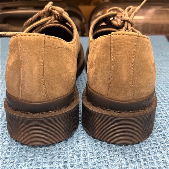 Dr Martens 1461 nickel grey milled nubuck WP men’s size 10 US gently worn - Picture 4 of 4